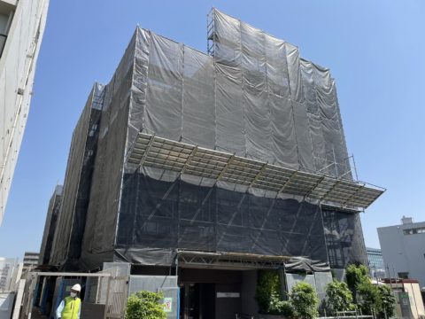 東京都某所　マンション大規模修繕工事の足場工事